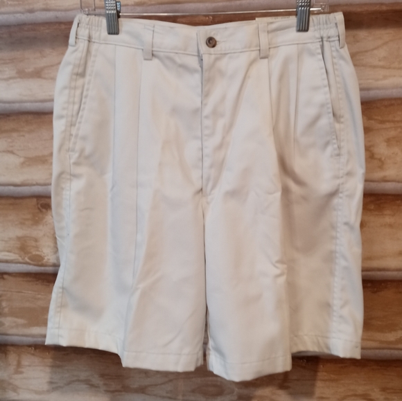 Haggar Other - Haggar dress twill khaki shorts NWT